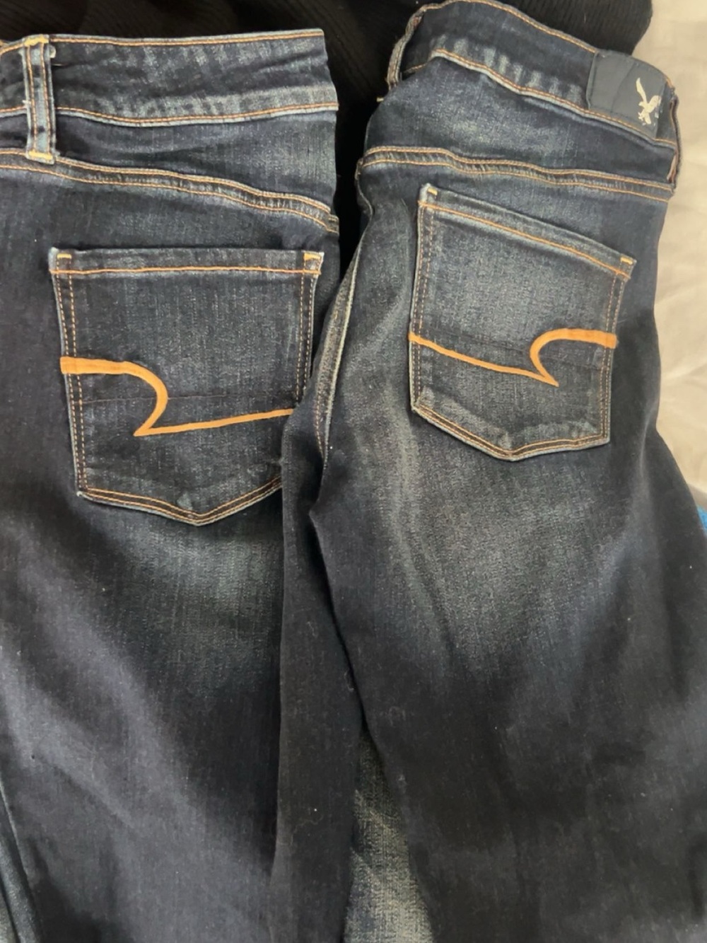 2 pair American Eagle women’s skinny Dark Wash Blue Jeans